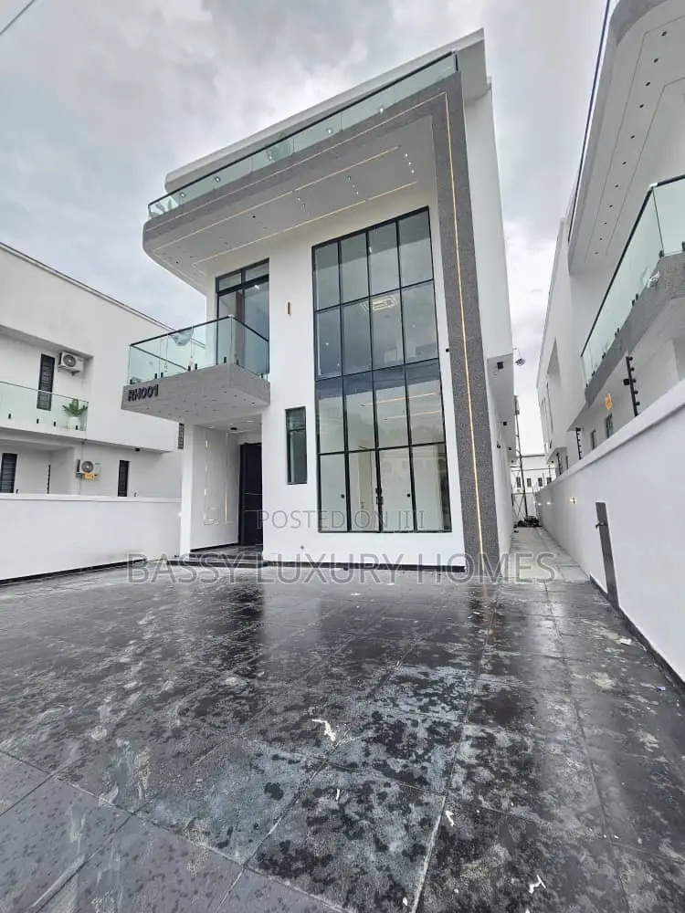 5bdrm Duplex in Lekki for sale in Lekki