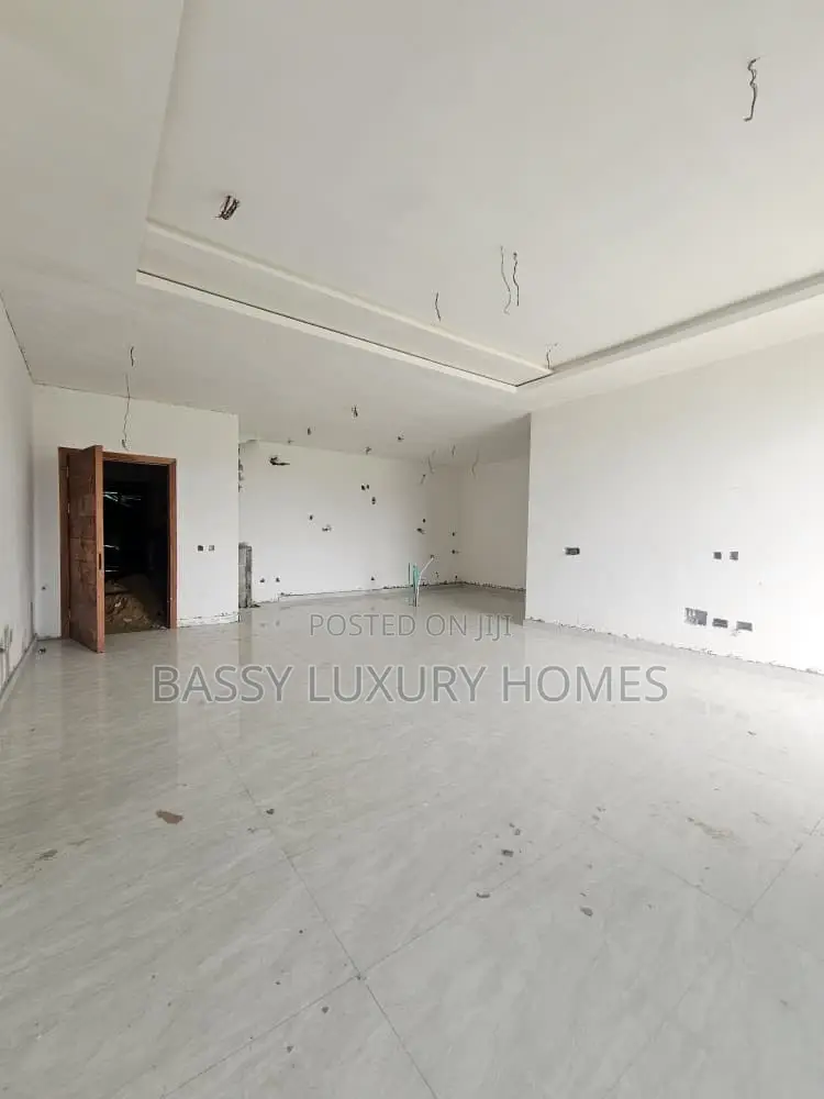 3bdrm Apartment in Lekki Phase 1 for sale in Lekki Phase 1