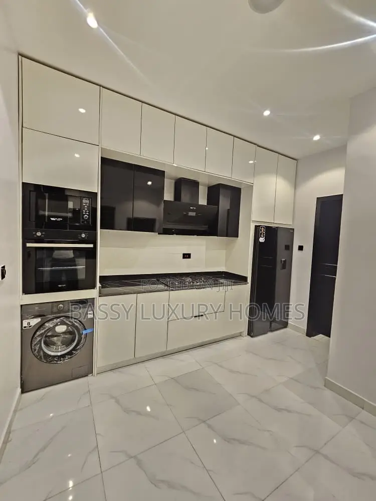 3bdrm Apartment in Lekki Phase 1 for sale in Lekki Phase 1