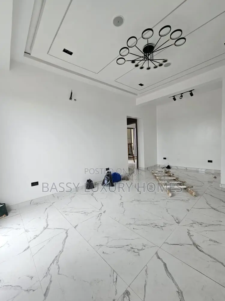 3bdrm Apartment in Lekki Phase 1 for sale in Lekki Phase 1