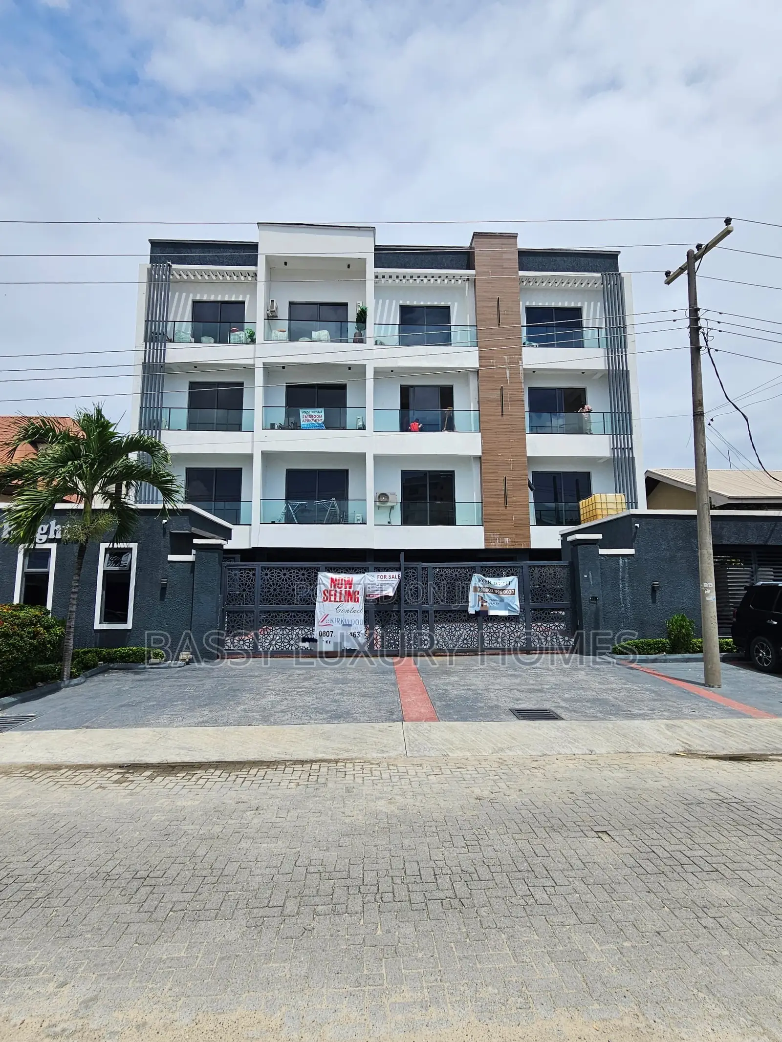 3bdrm Apartment in Lekki Phase 1 for sale in Lekki Phase 1