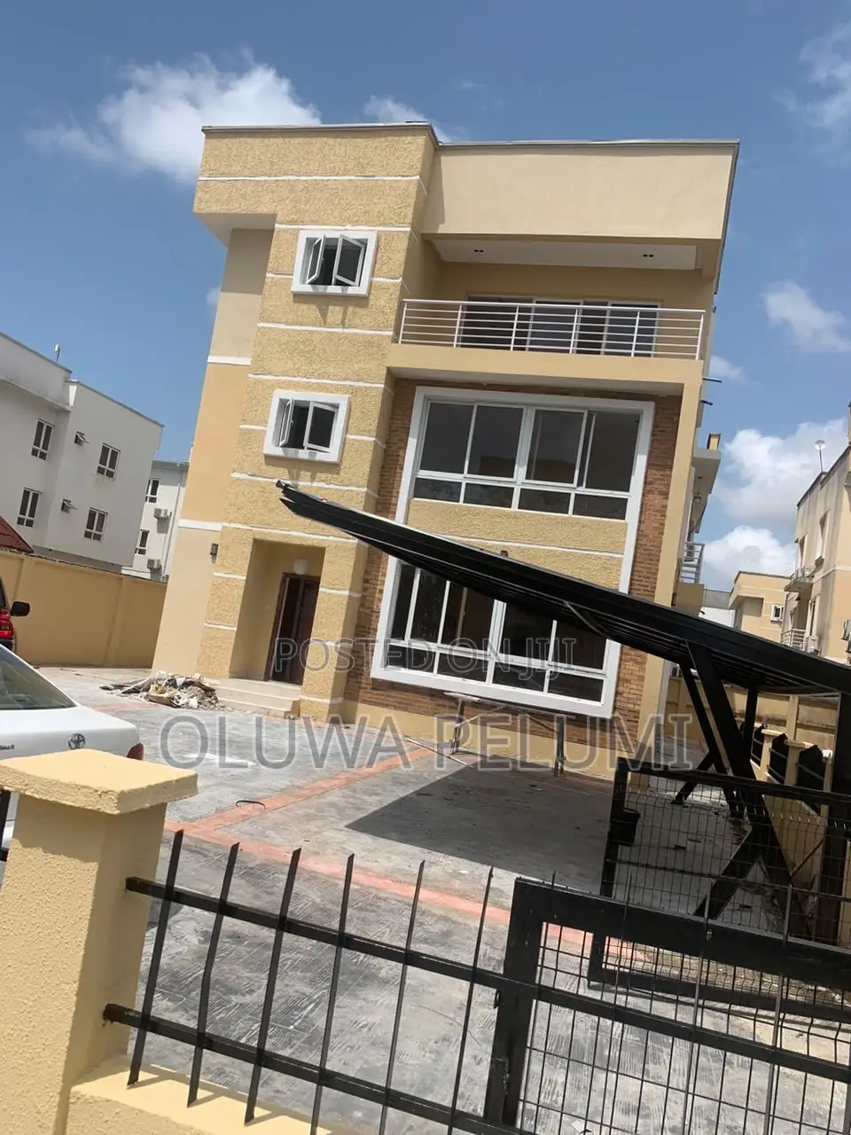6bdrm Duplex in Western Foreshore, Osapa london for sale in Osapa london
