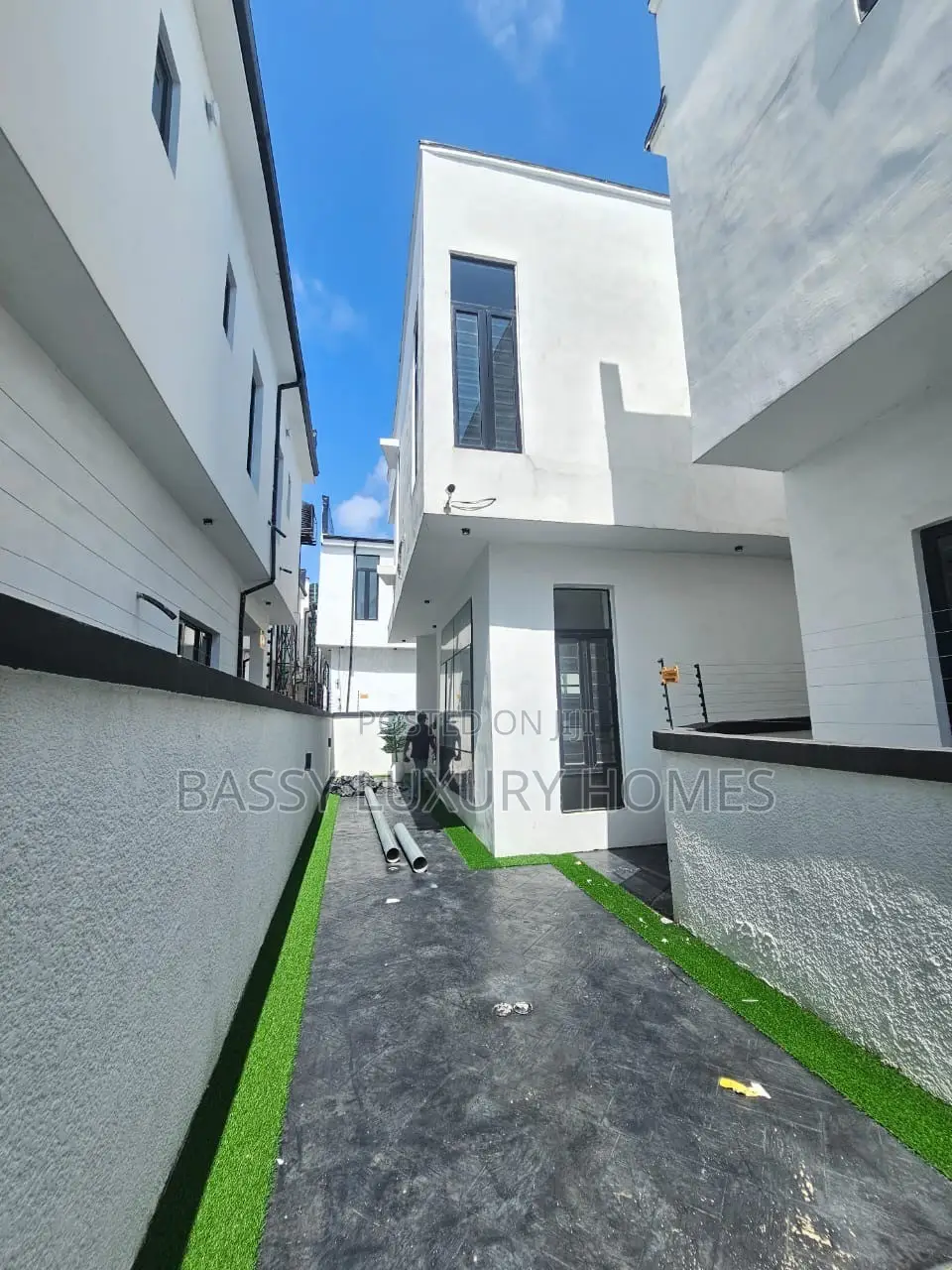 4bdrm Duplex in Abraham Adesanya Estate for sale in Abraham Adesanya Estate