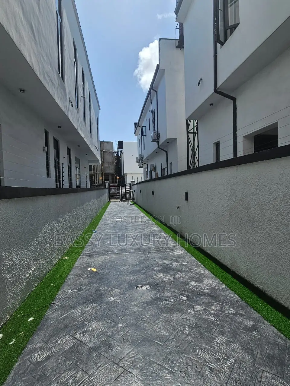 4bdrm Duplex in Abraham Adesanya Estate for sale in Abraham Adesanya Estate