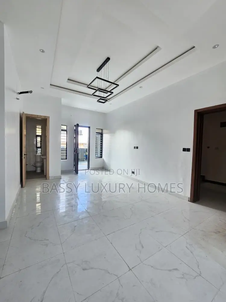 2bdrm Apartment in Abraham Adesanya Estate for sale in Abraham Adesanya Estate