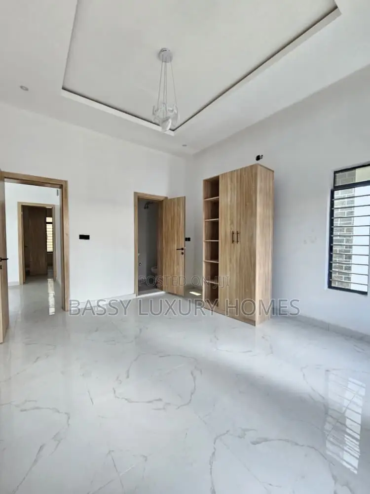 2bdrm Apartment in Abraham Adesanya Estate for sale in Abraham Adesanya Estate