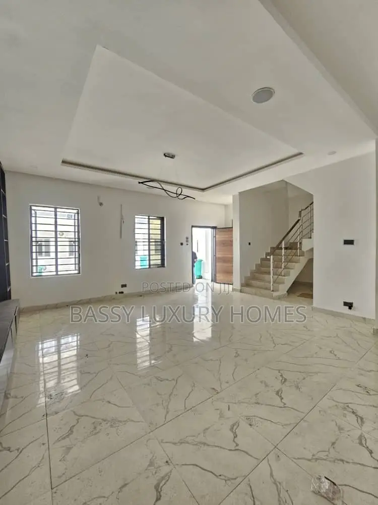 4bdrm Duplex in Abraham Adesanya Estate for sale in Abraham Adesanya Estate