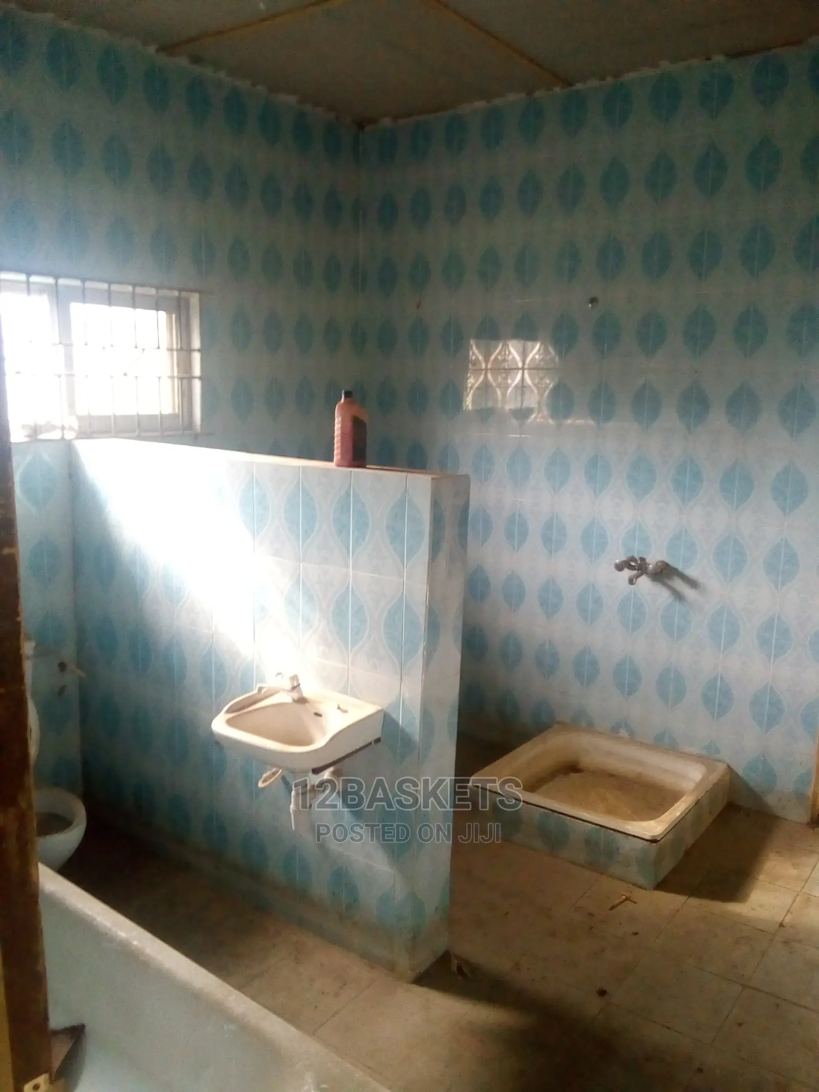 5bdrm House in Magodo Phase 1 for sale in Magodo