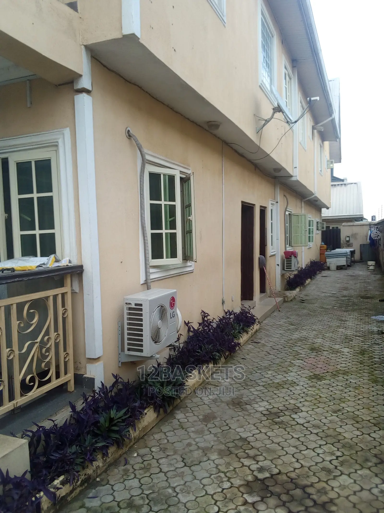 Furnished 3bdrm Apartment in Magodo for rent in Magodo