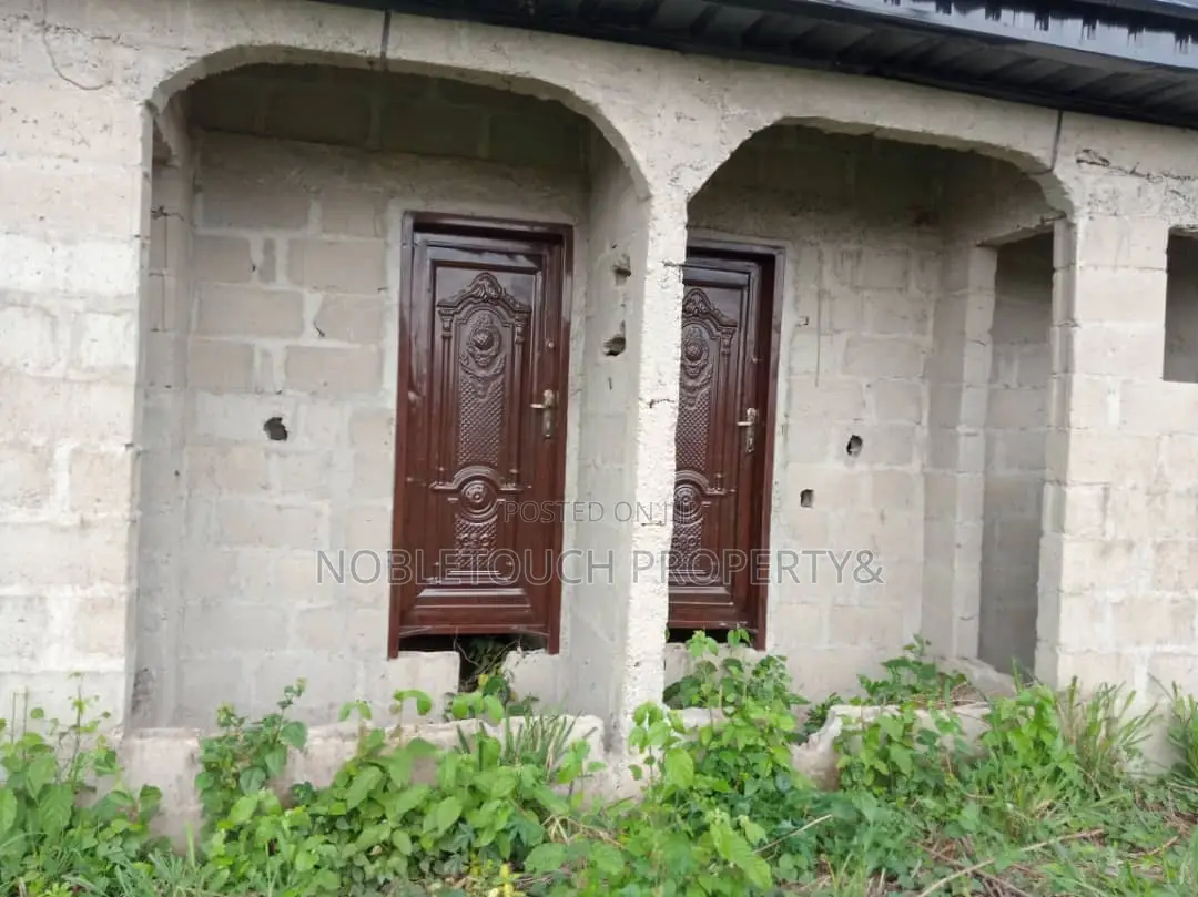 A Well Modern 4bedroom Bungalow With Jiraf Roofing On 2plots in Ifo