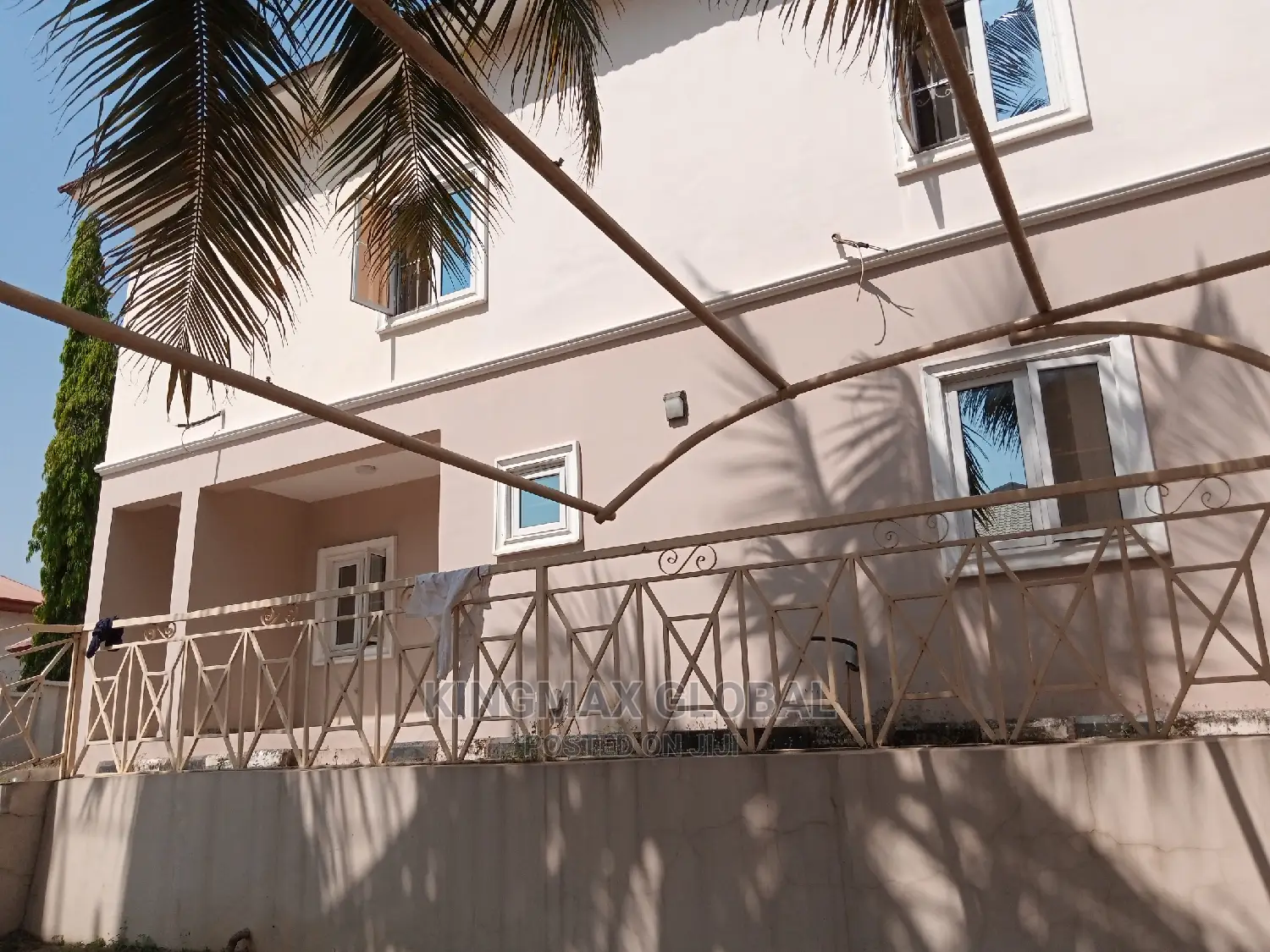 For Sales: Spacious Luxury 6 Bedroom Duplex With 2bedrom Guest House. in Gwarinpa