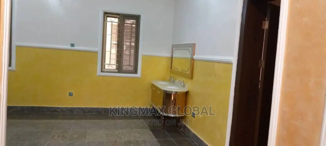 Furnished 6bdrm Mansion in Gwarinpa for sale in Gwarinpa
