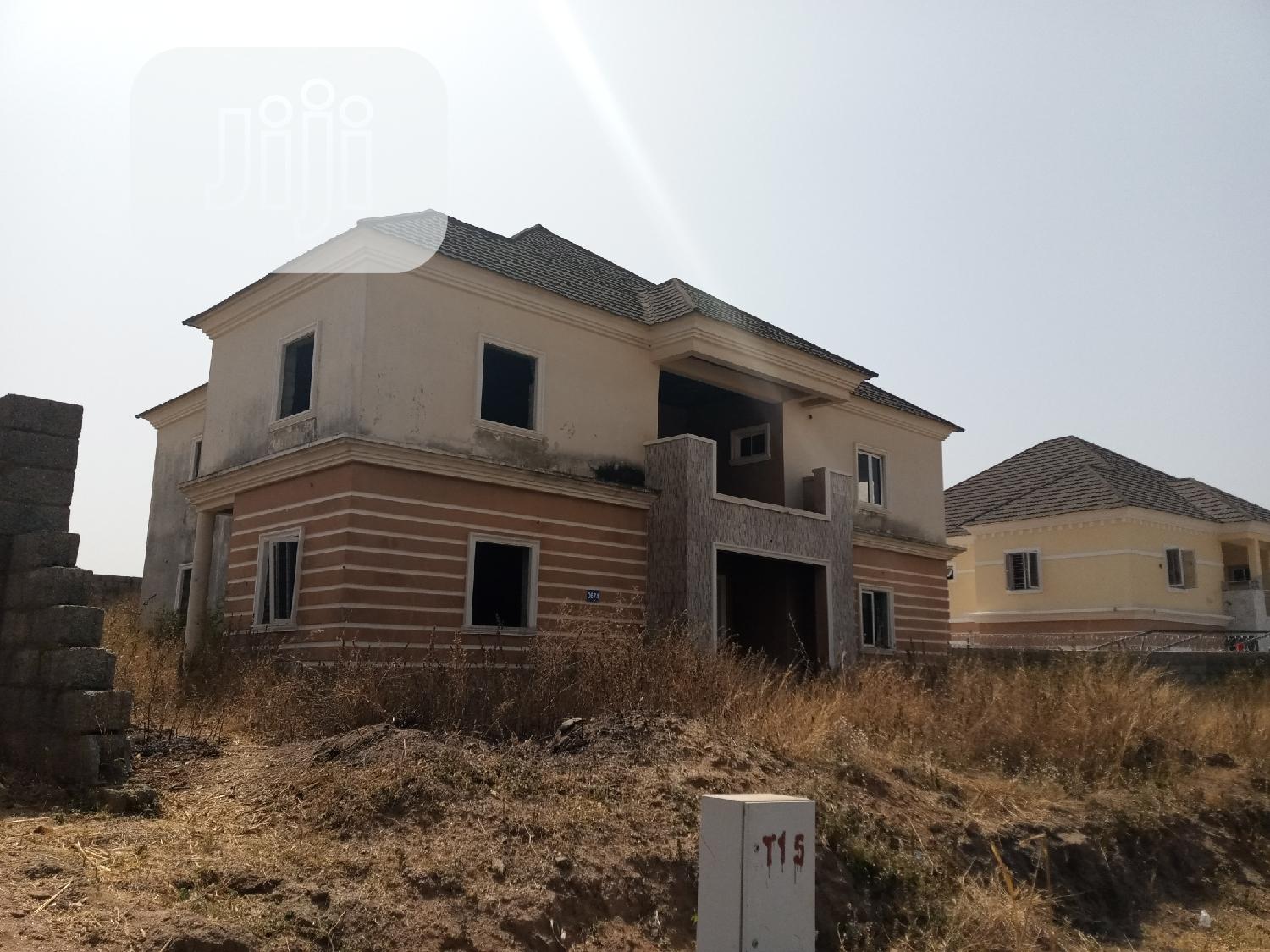 5bdrm Duplex in Asokoro for sale in Asokoro