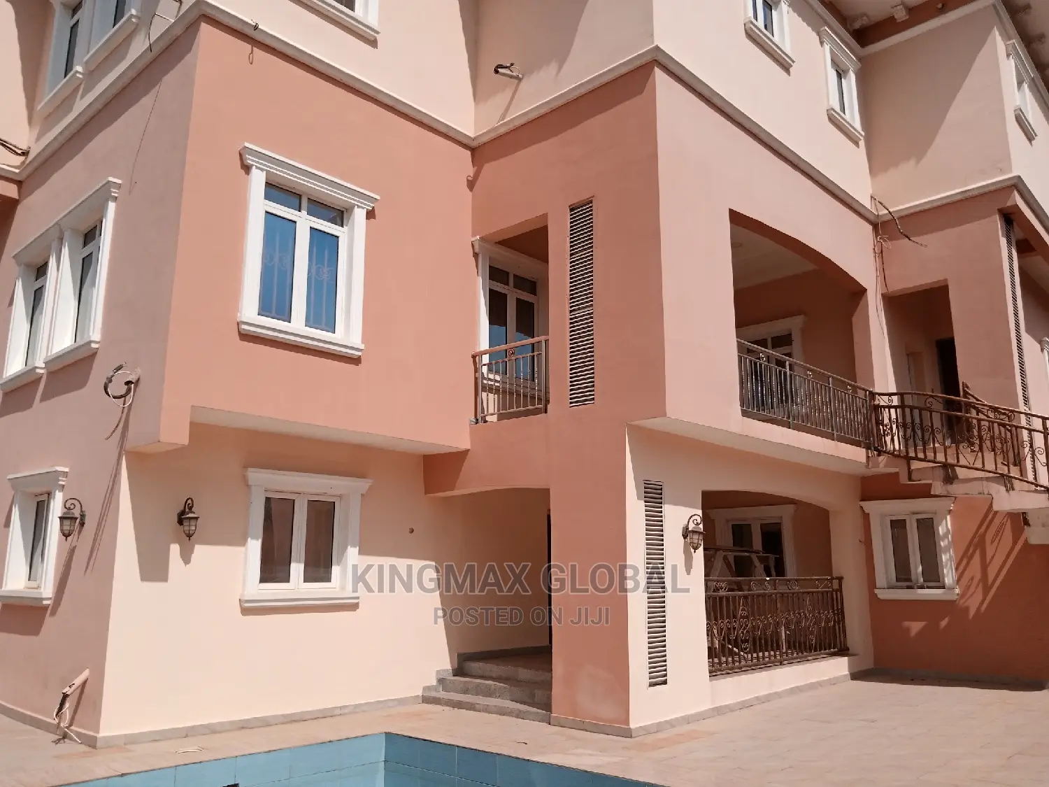 6bdrm Mansion in Gwarinpa for sale in Gwarinpa