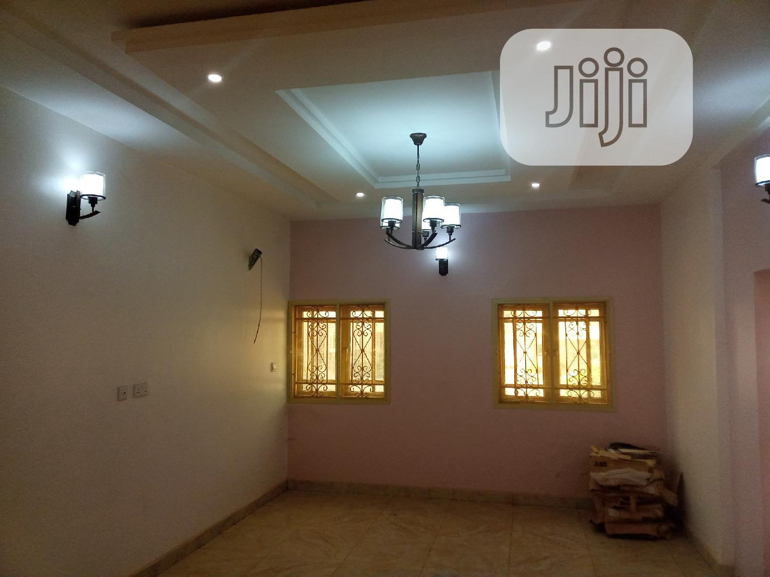 4bdrm Duplex in Durumi for sale in Durumi