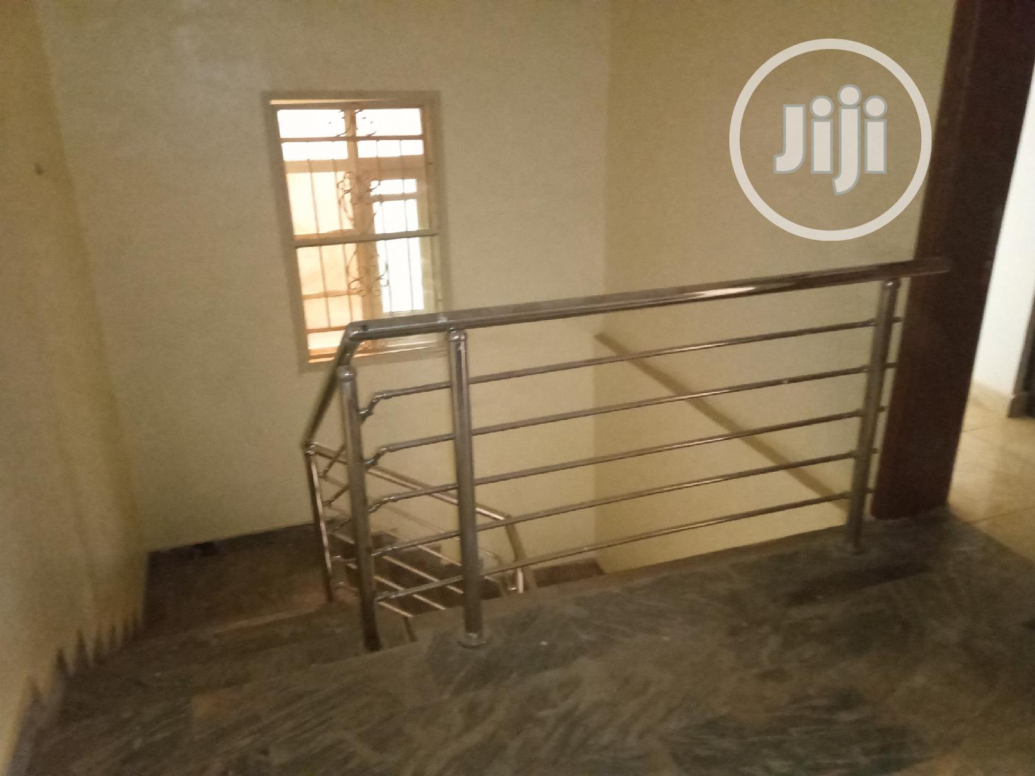 4bdrm Duplex in Durumi for sale in Durumi