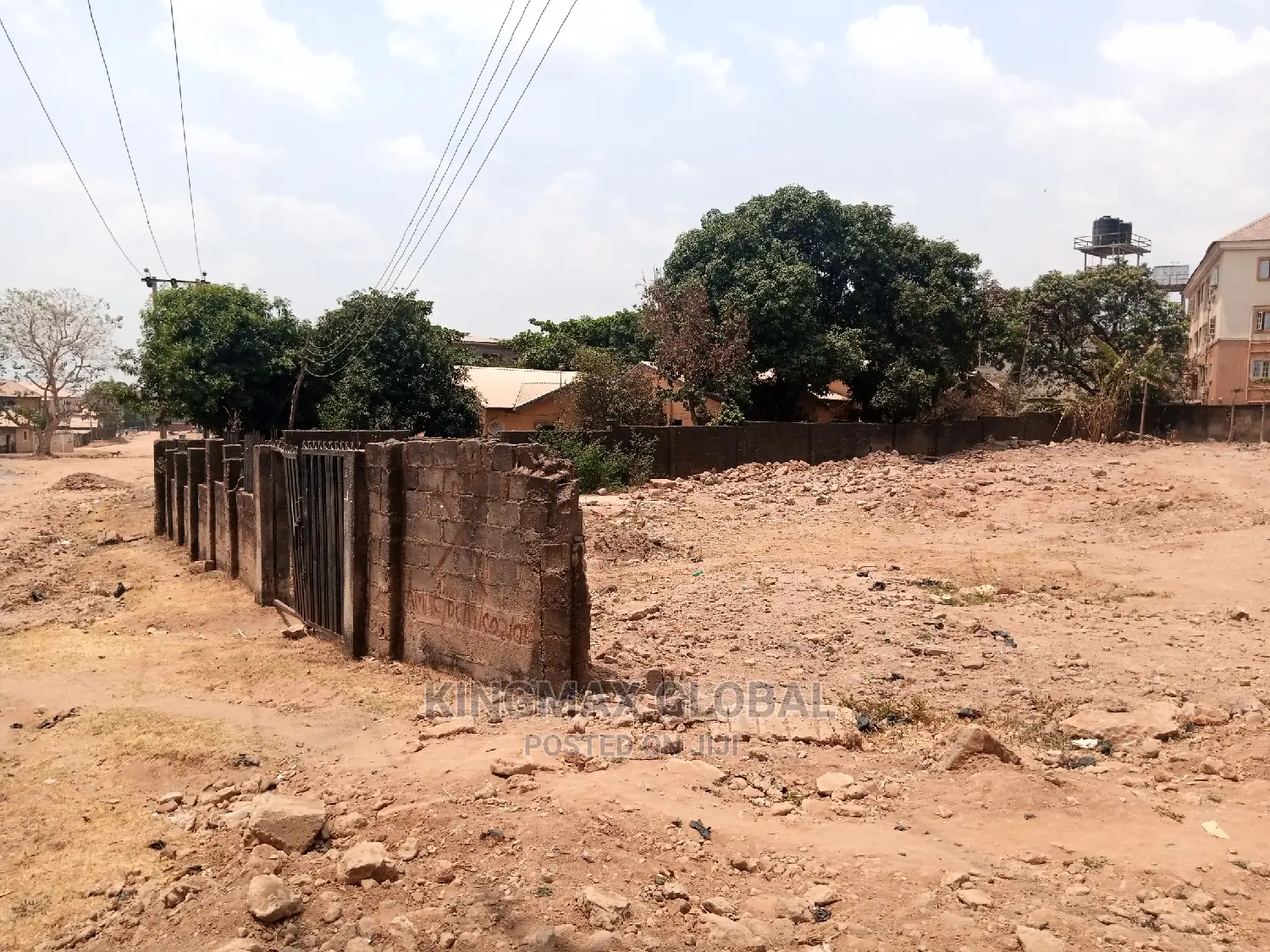 Lifecamp: Strategically Located 1300sqm Corner Land in Gwarinpa