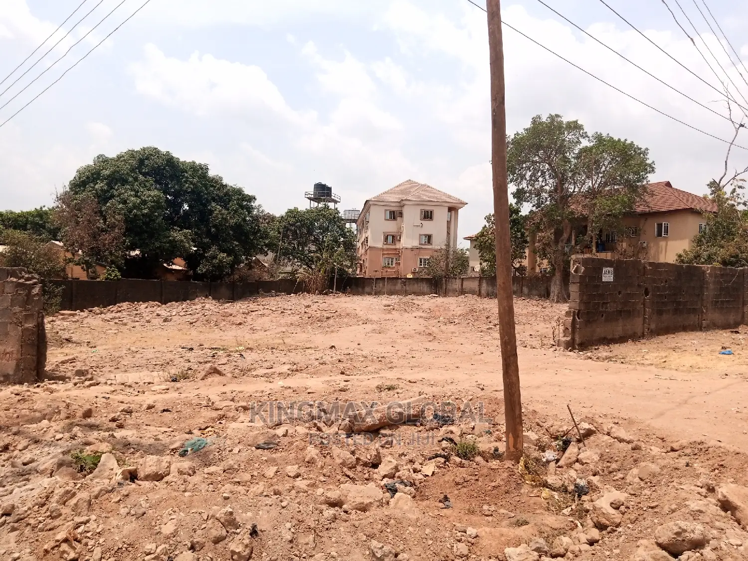 Lifecamp: Strategically Located 1300sqm Corner Land in Gwarinpa