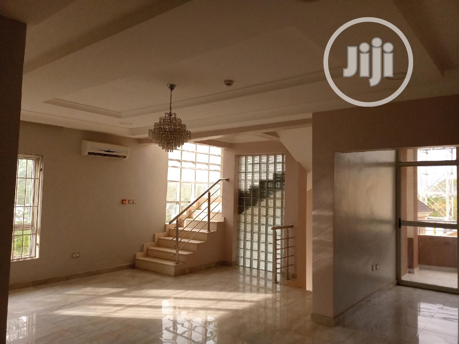 5bdrm Duplex in Jabi for sale in Jabi