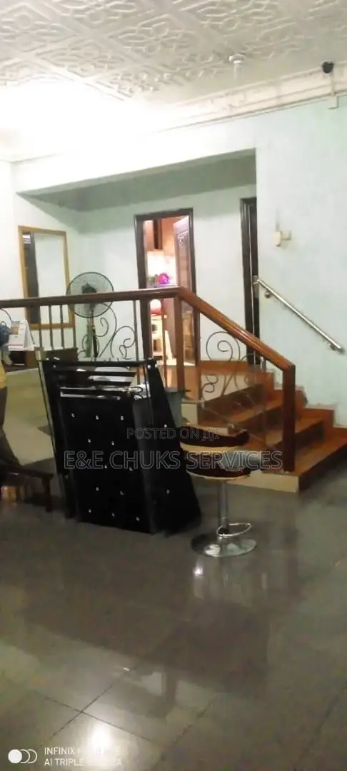 Standard Hospital For Sale Close To Peter Odili Road, Portharcourt in Obio-Akpor