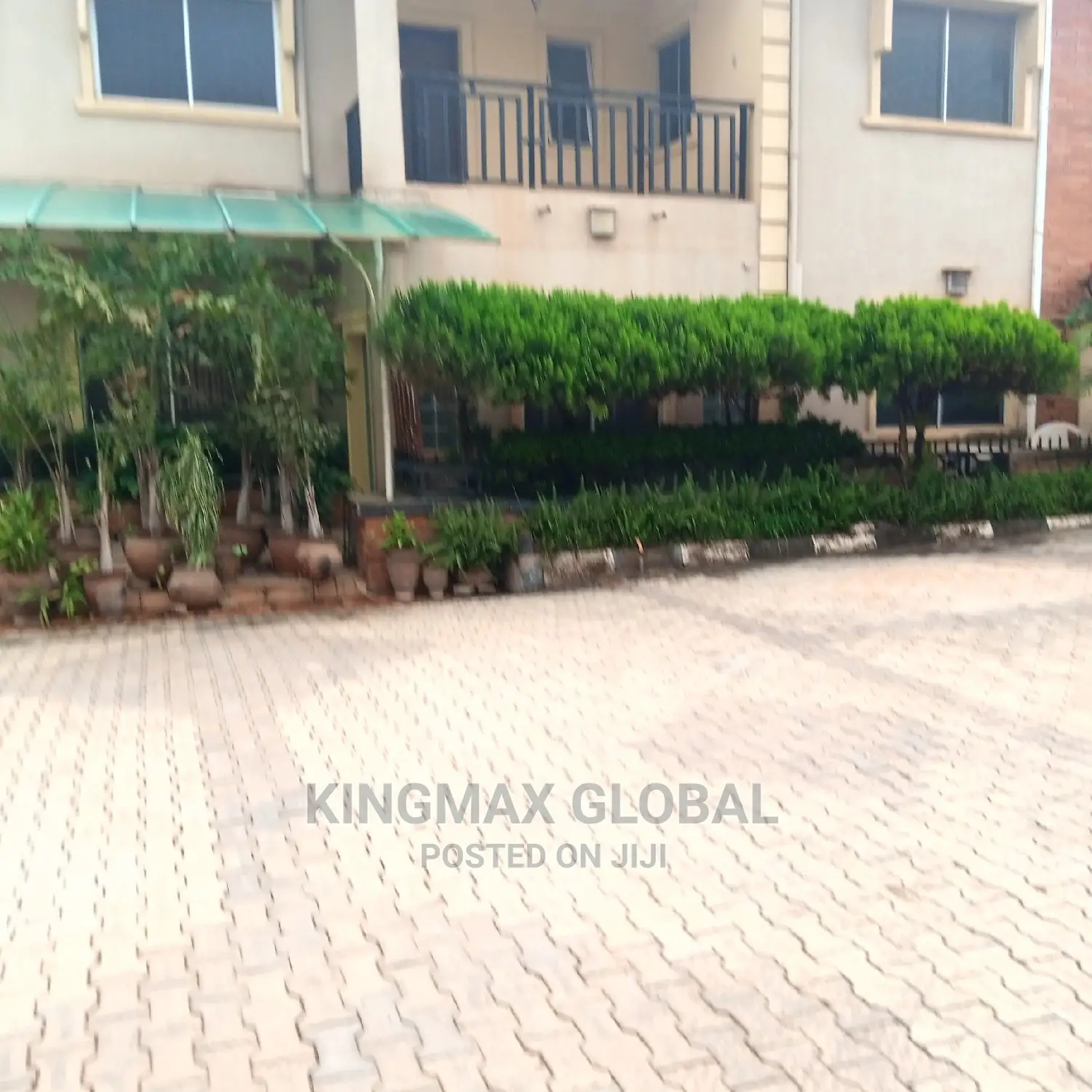 4bdrm Duplex in Gaduwa for sale in Gaduwa