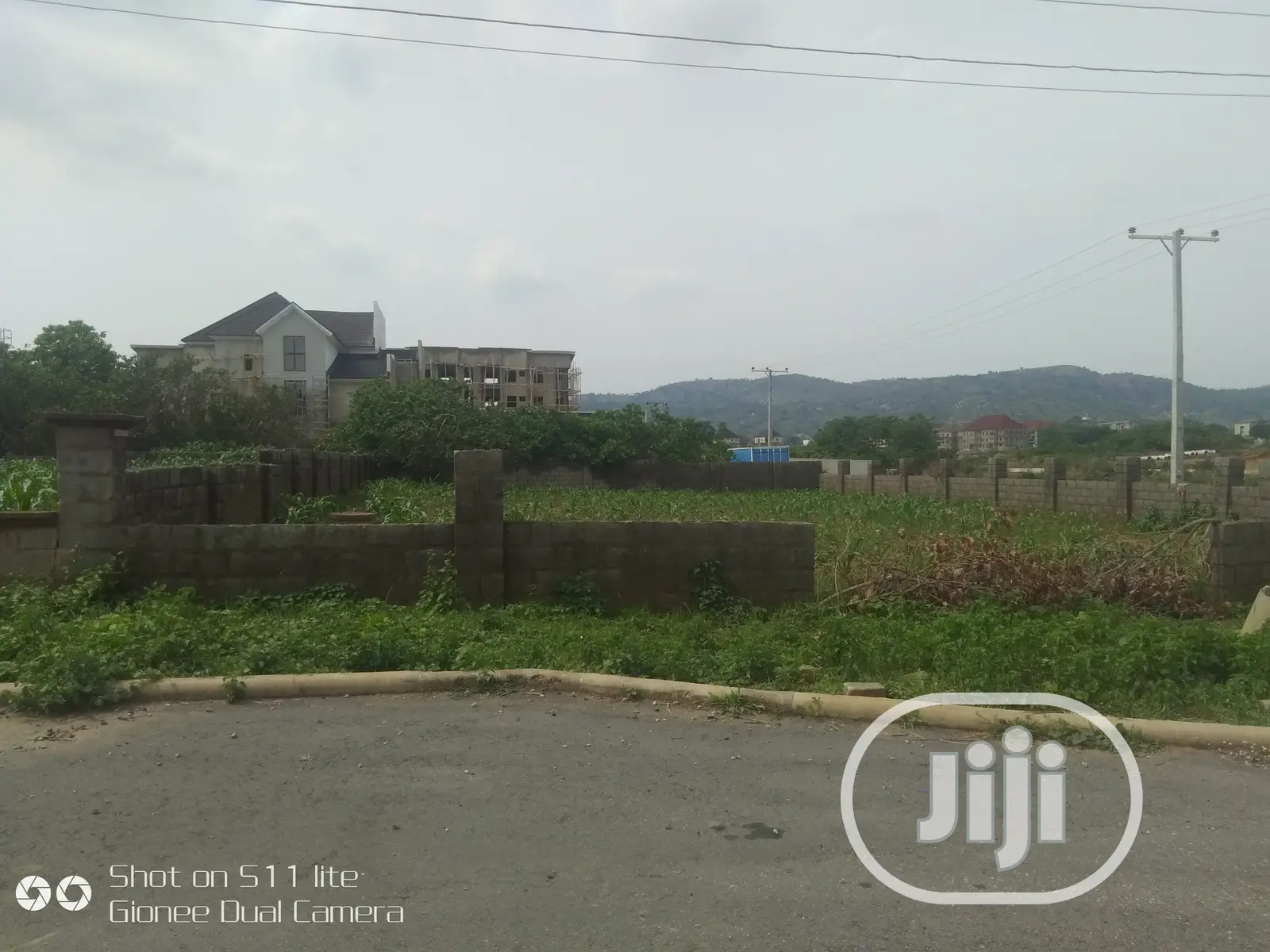 For Sale;1100sqm Land at Jahi Gilmore Abuja in Jahi