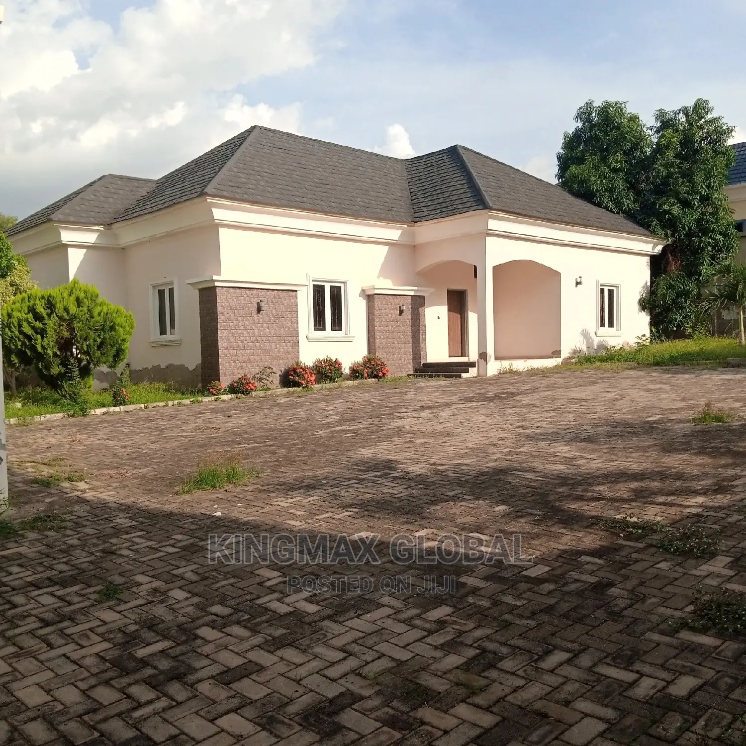 5bdrm Maisonette in Mabushi for sale in Mabushi
