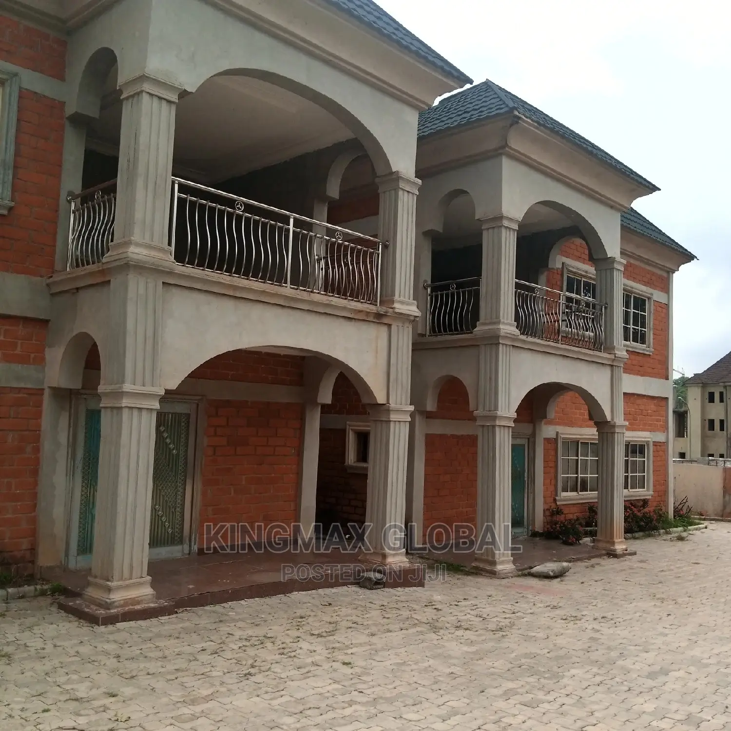 5bdrm Duplex in Guzape District for sale in Guzape District