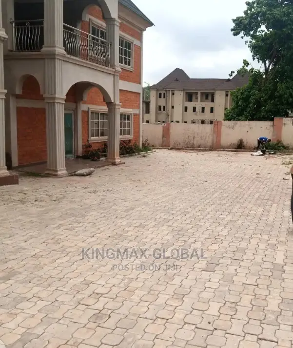 5bdrm Duplex in Guzape District for sale in Guzape District