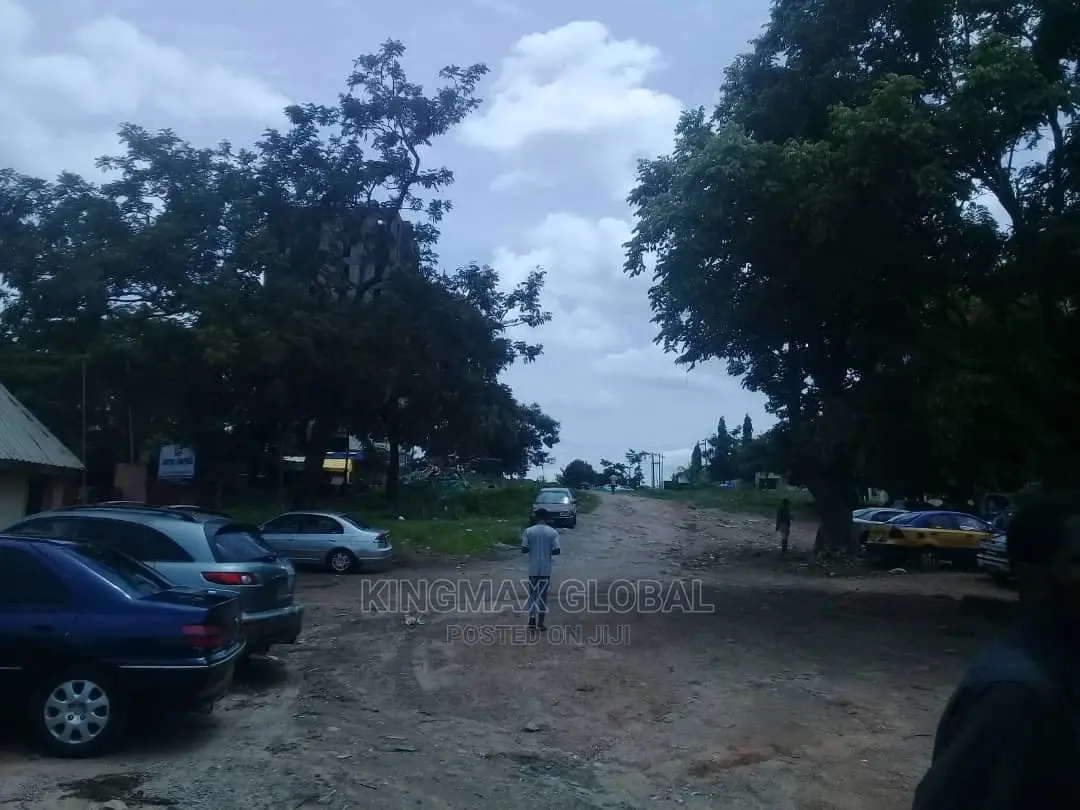 Distress Sale;3300sqm Land in CBD Abuja in Central Business District