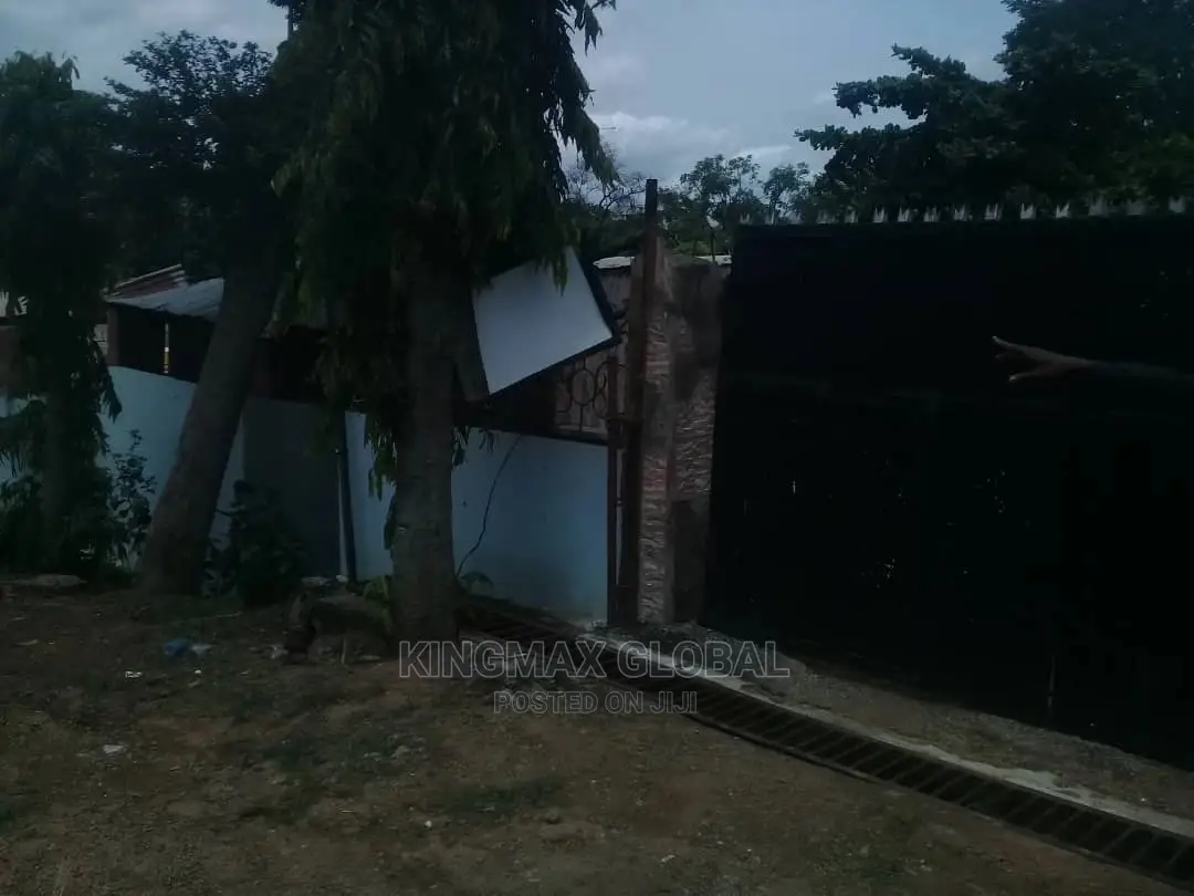 Distress Sale;3300sqm Land in CBD Abuja in Central Business District