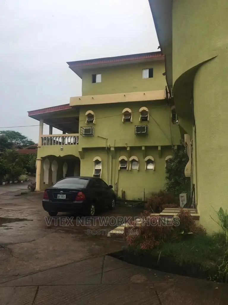 Furnished 10bdrm Chalet in Ikom for sale in Ikom
