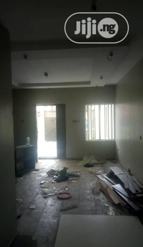 Furnished 6bdrm Duplex in Festac Town, Amuwo-Odofin for sale in Amuwo-Odofin