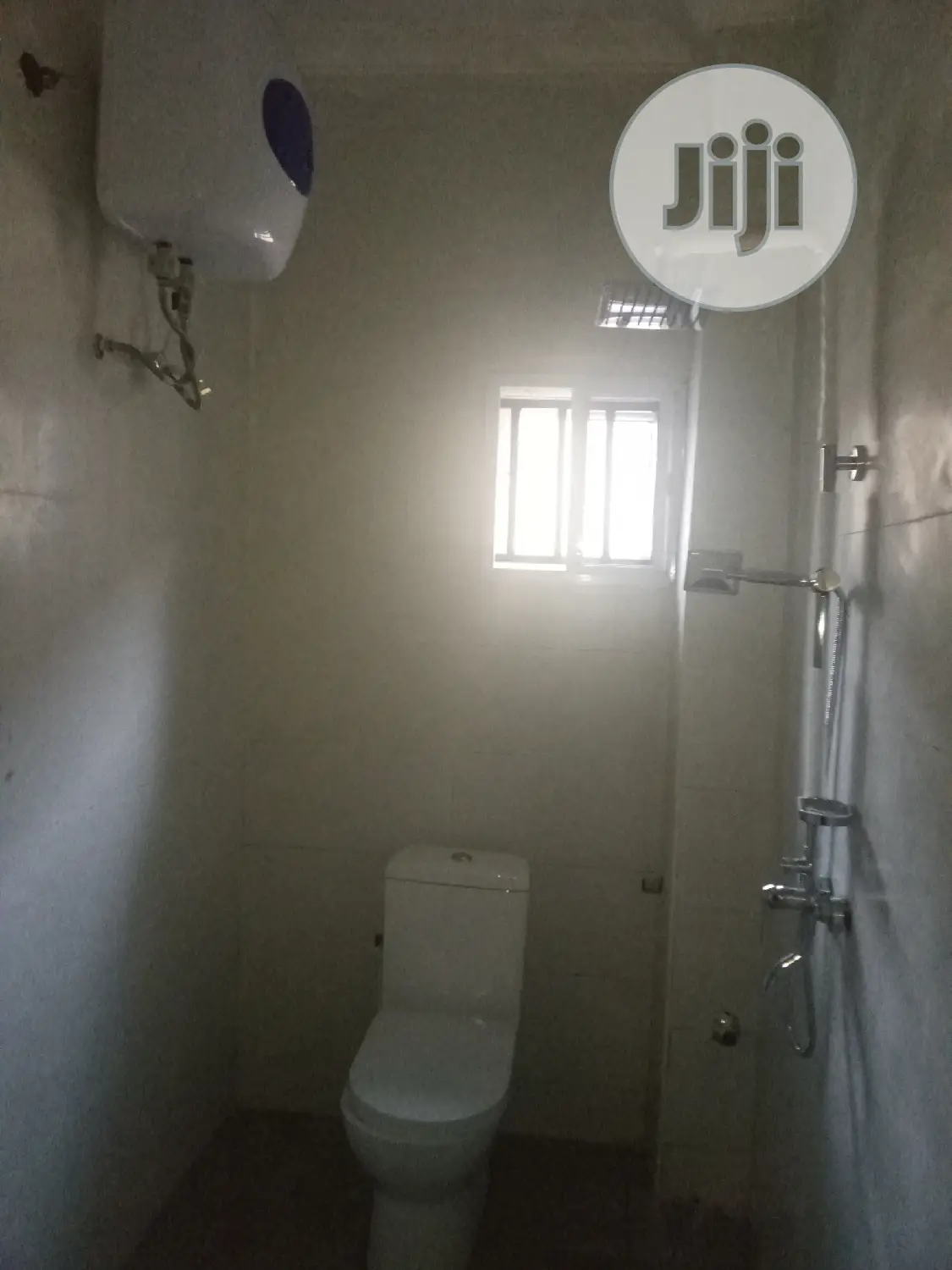 3bdrm Block of Flats in Wuye for sale in Wuye