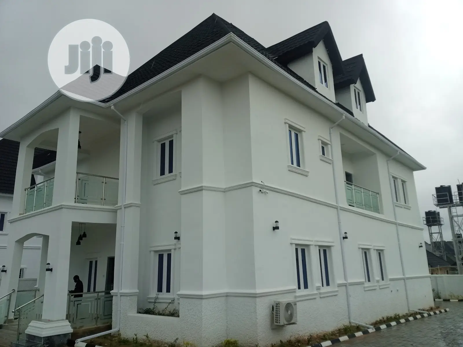 6bdrm Duplex in Gwarinpa for sale in Gwarinpa