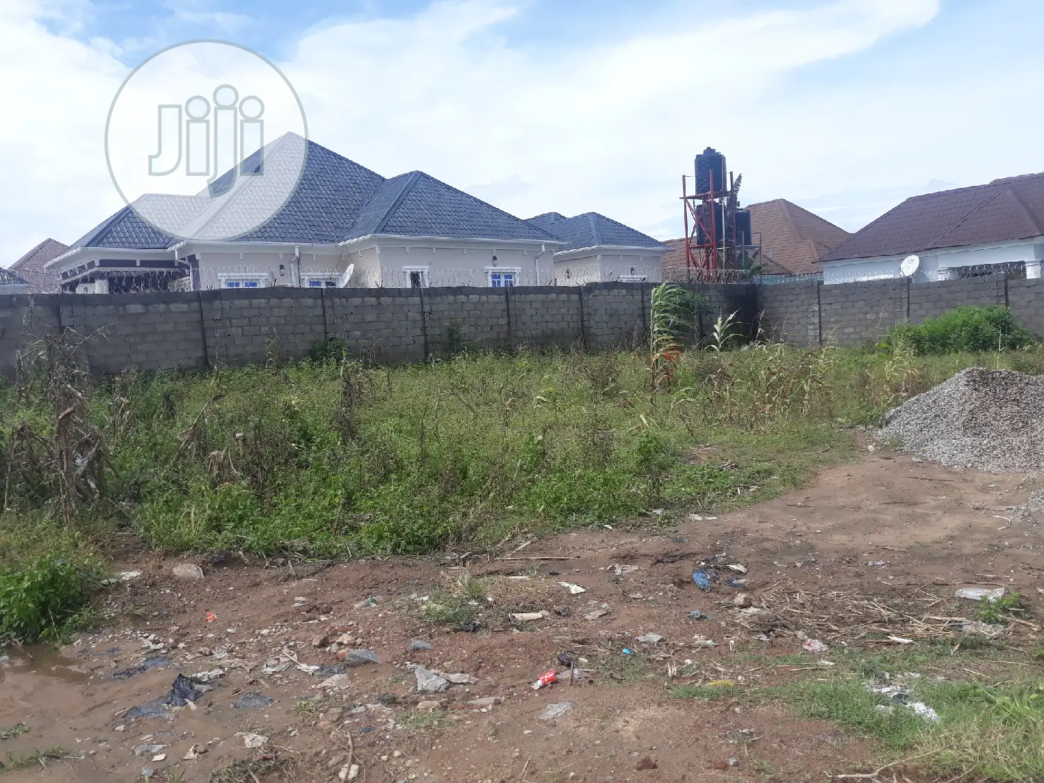 600sqm Land Space for Sale in Lugbe District
