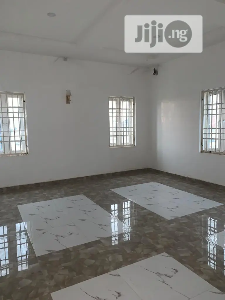 5bdrm Duplex in Gwarinpa for sale in Gwarinpa