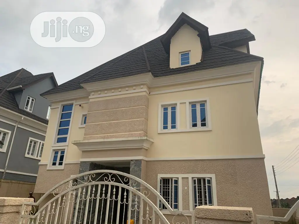 5bdrm Duplex in Gwarinpa for sale in Gwarinpa
