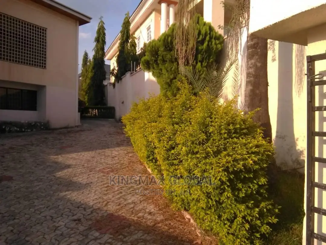 5bdrm Duplex in Maitama for rent in Maitama