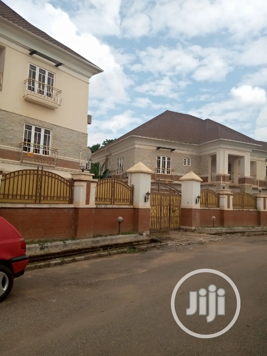 Furnished 10bdrm Duplex in Doliz Brown Estate, Gudu for sale in Gudu