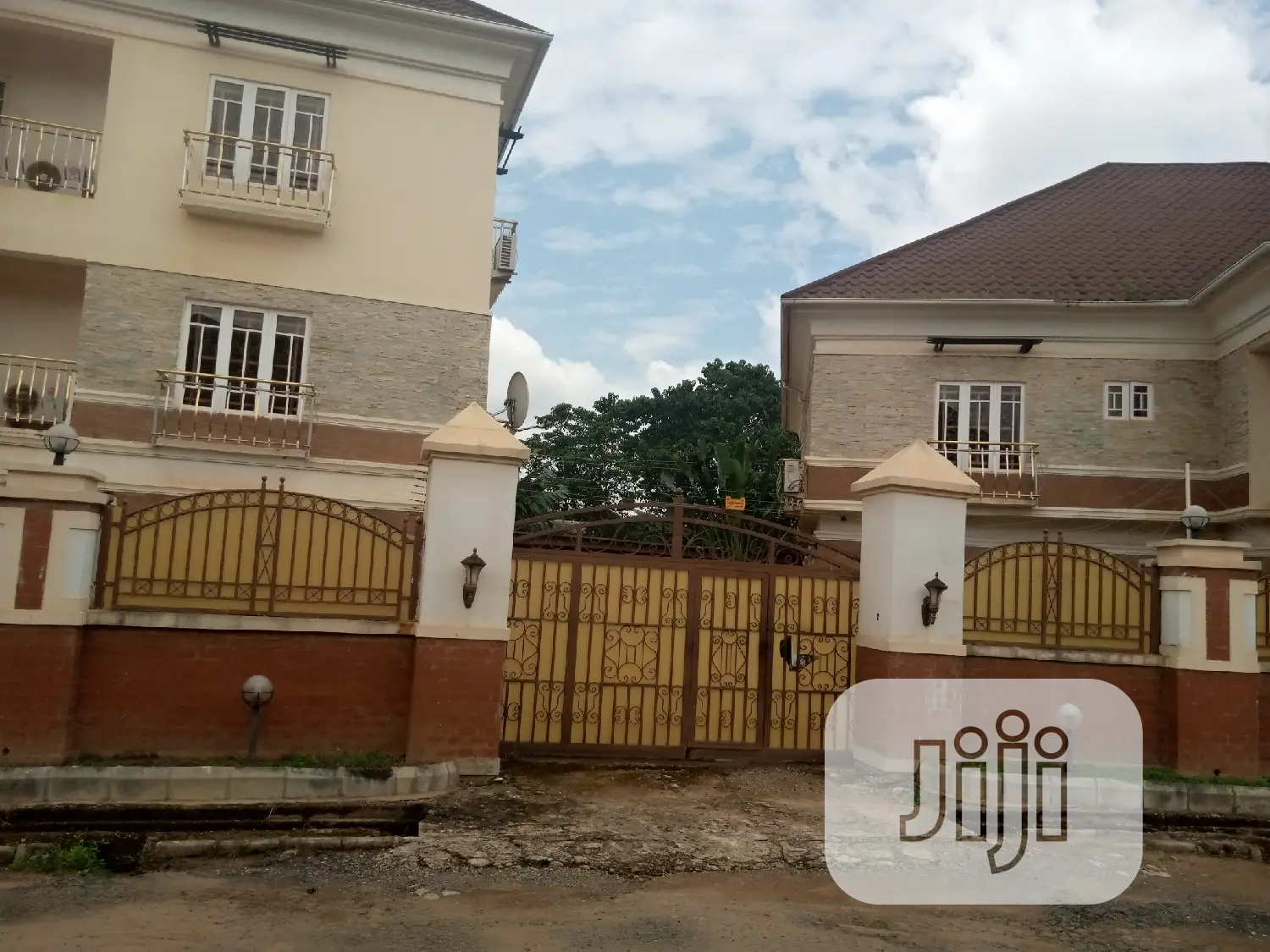 Furnished 10bdrm Duplex in Doliz Brown Estate, Gudu for sale in Gudu