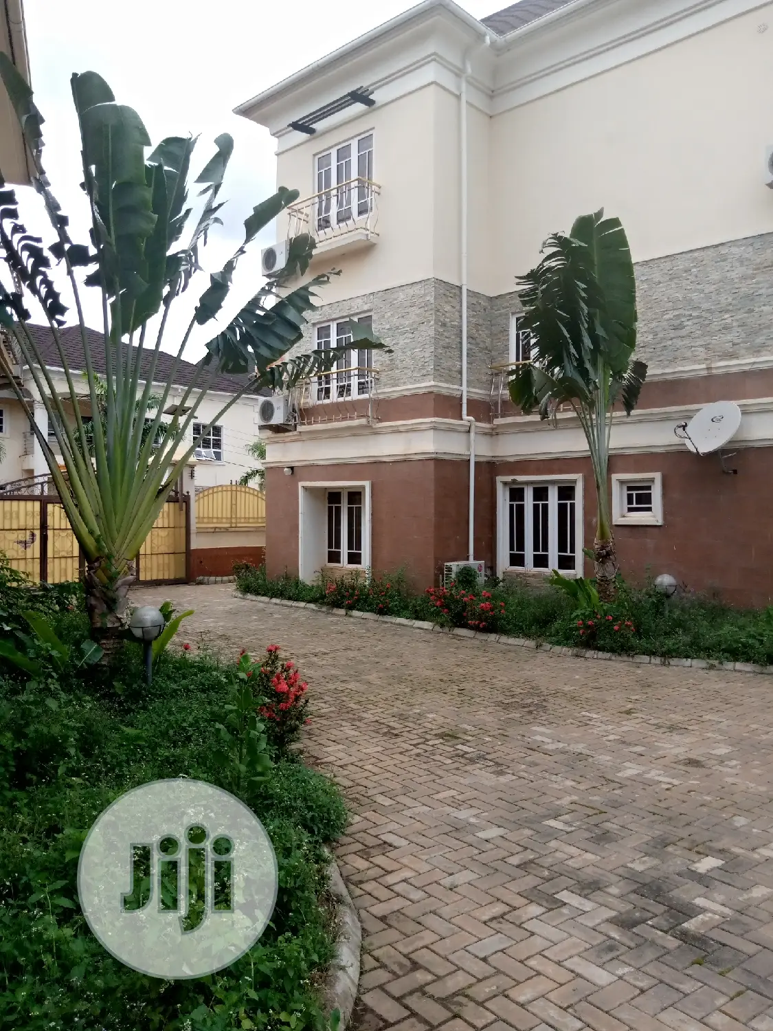 Furnished 10bdrm Duplex in Doliz Brown Estate, Gudu for sale in Gudu