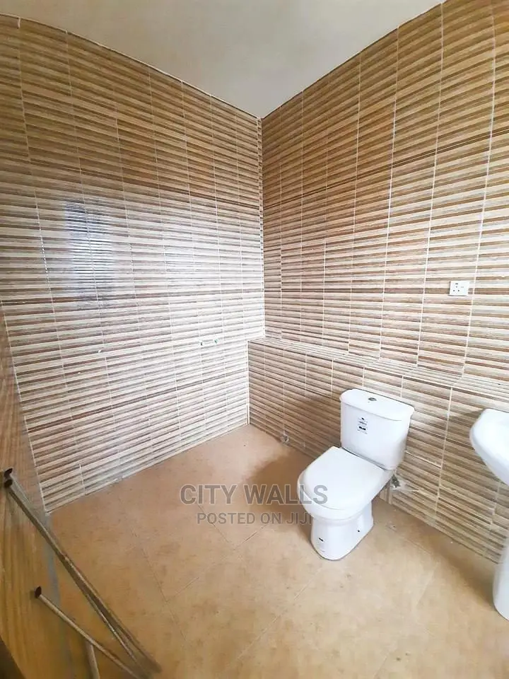 Nicely Built 4 Bedroom Duplex For Sale 85m in Lekki Phase 1
