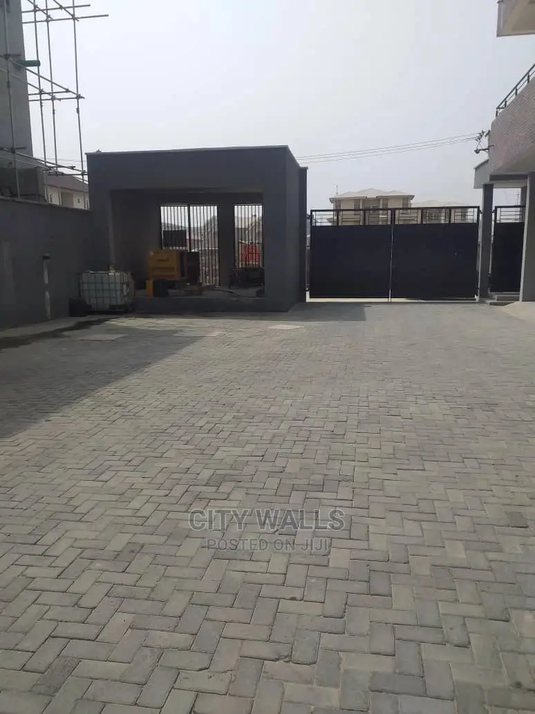 8unit 3bedroom Flat+Bq in Victoria Island Extension