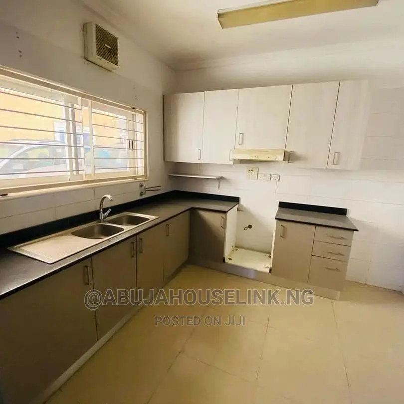 Furnished 4bdrm Duplex in Guzape District for sale in Guzape District