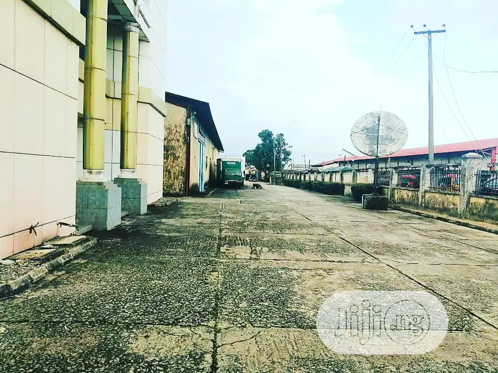 Ultra Modern Office Complex and Warehous Facility Porthacort in Port-Harcourt