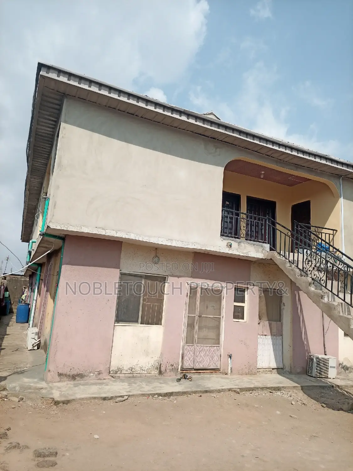 2bdrm Block of Flats in Ijegun Ikotun Lagos for sale in Ikotun / Ikotun/Igando