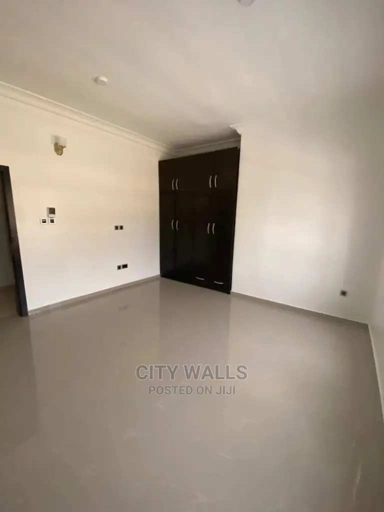 4bdrm Duplex in Ikate for rent in Ikate