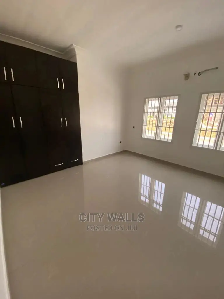 4bdrm Duplex in Ikate for rent in Ikate