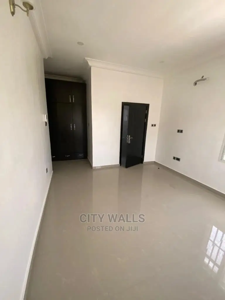 4bdrm Duplex in Ikate for rent in Ikate